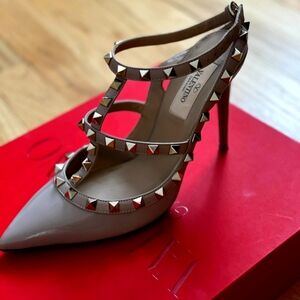Valentino Garavani Women's gray Rockstud Heels